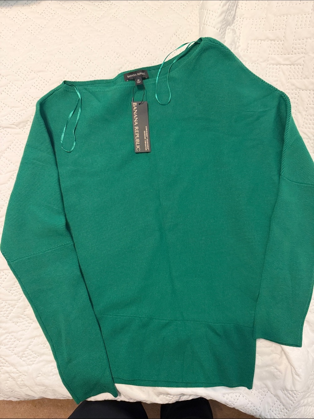 Banana Republic Women’s Green Crewneck Knit Sweater